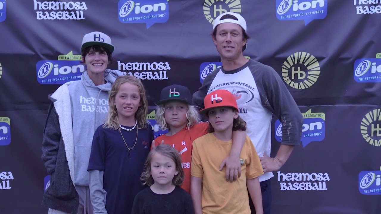 The Smiths » Night at the Ballpark on ION Hermosa Beach